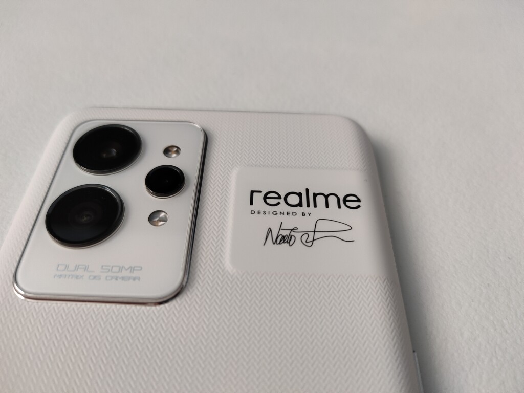 realme GT2 Pro zadní kamery