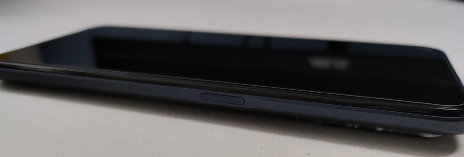 Realme 9 Pro boční tlačítka